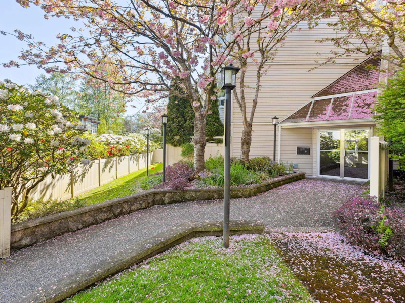 204 - 1155 Ross Road, North Vancouver BC V7K 1C6