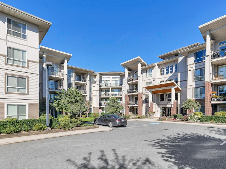 210-3192 Gladwin Road, Abbotsford, BC, V2T 6M9 - 32