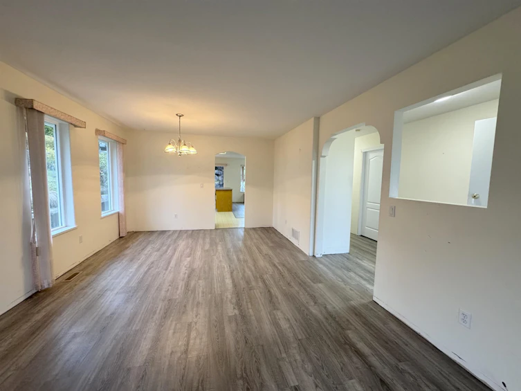 6242 Norwest Bay Road, Sechelt, BC, V7Z 0M2 - 4