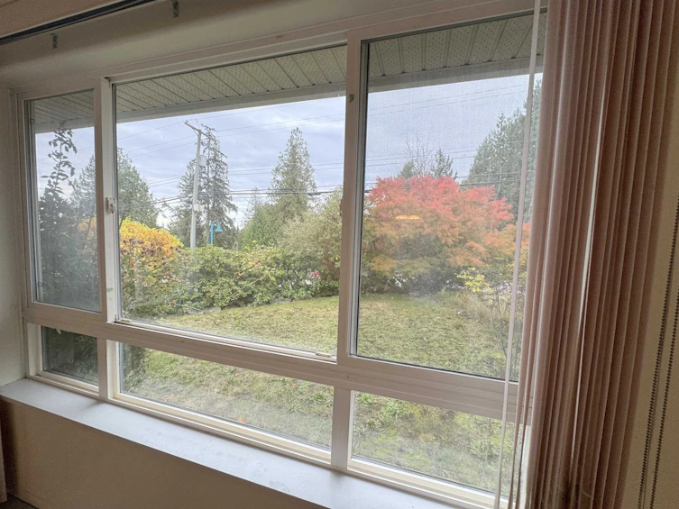 6242 Norwest Bay Road, Sechelt, BC, V7Z 0M2 - 3
