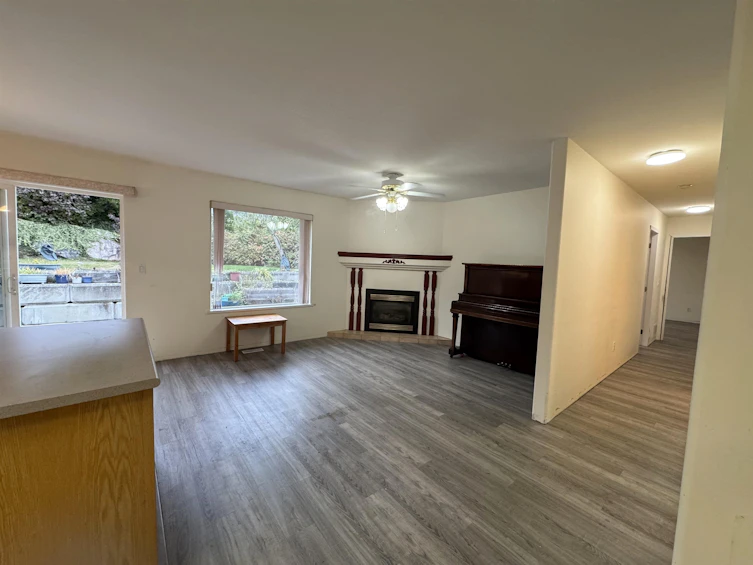 6242 Norwest Bay Road, Sechelt, BC, V7Z 0M2 - 18
