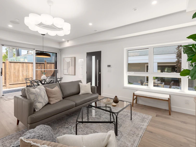 1135 W 33rd Avenue, Vancouver, BC, V6M 1A3 - 3