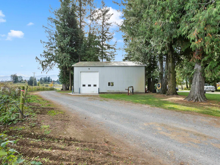 197 Clearbrook Road, Abbotsford, BC, V2T 5X1 - 4