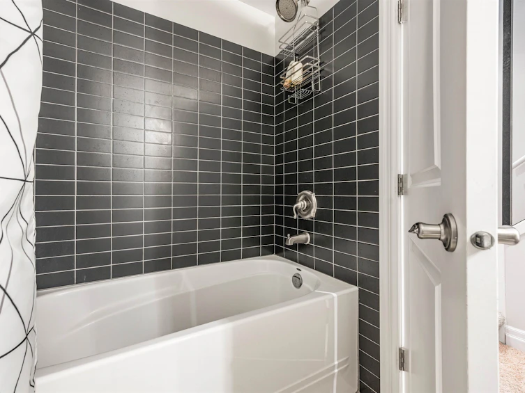 5909 Cowichan Street, Chilliwack, BC, V2R 0G8 - 33
