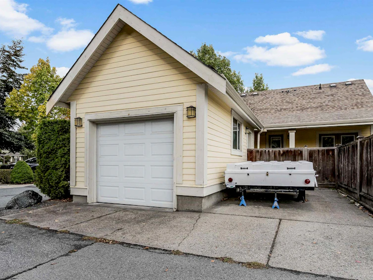 5909 Cowichan Street, Chilliwack, BC, V2R 0G8 - 39