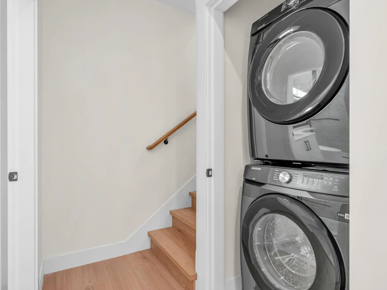 1-3090 Vanness Avenue, Vancouver, BC, V5R 5A1 - 9