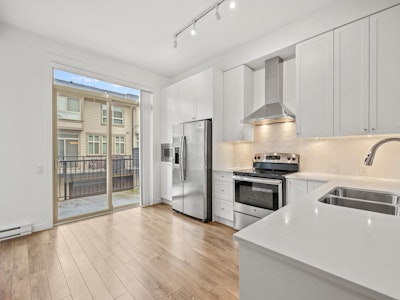 33-16260 23a Avenue - 5