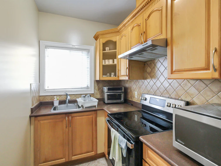 12366 66 Avenue, Surrey, BC, V3W 2A4 - 15