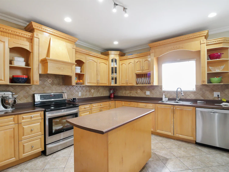 12366 66 Avenue, Surrey, BC, V3W 2A4 - 14
