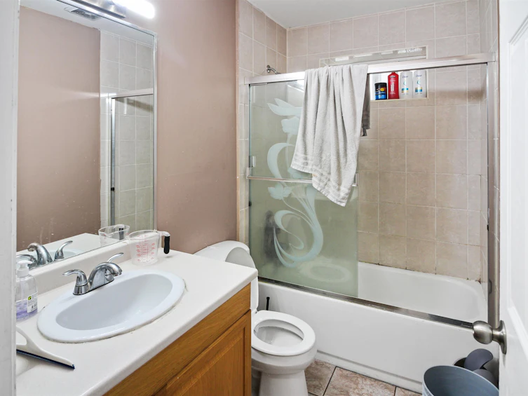 12366 66 Avenue, Surrey, BC, V3W 2A4 - 36
