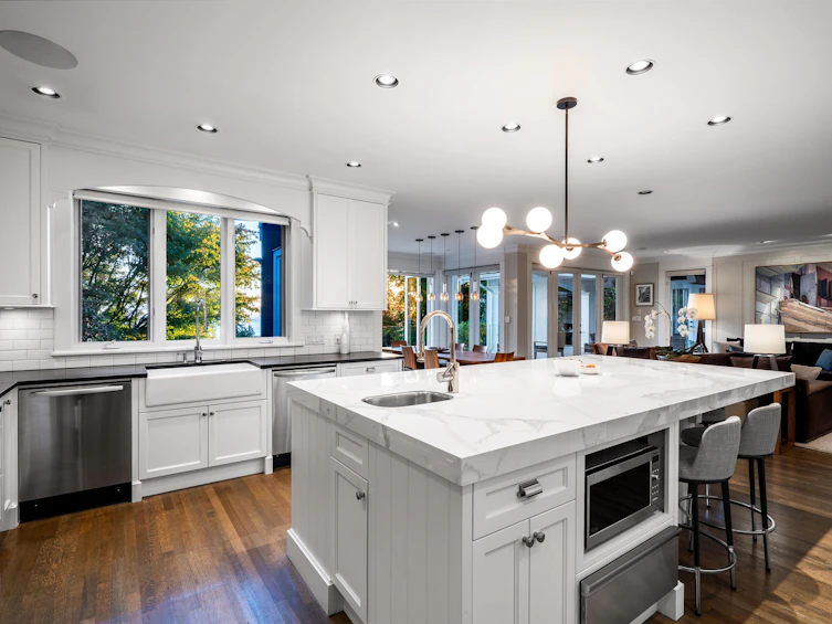 2964 Mathers Crescent, West Vancouver, BC, V7V 2L3 - 11