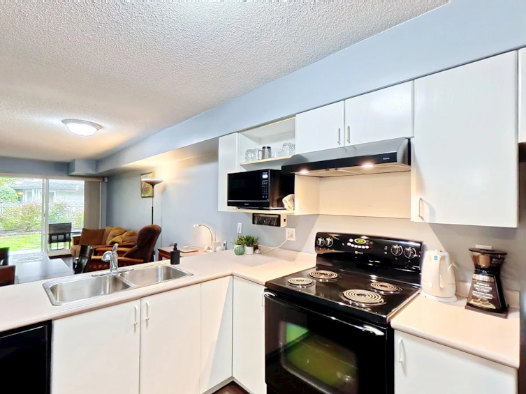 102-12130 80 Avenue, Surrey, BC, V3W 0V2 - 2