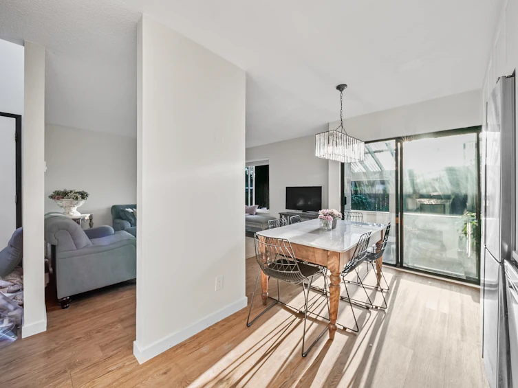 2509 Burian Drive, Coquitlam, BC, V3K 5W8 - 5