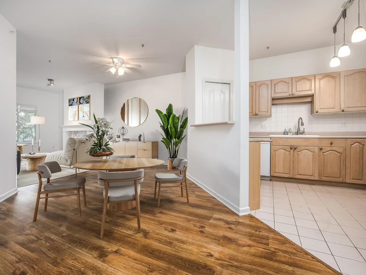 204-1153 54a Street, Delta, BC, V4M 4E4 - 2