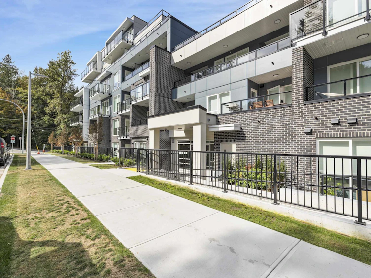 410-2002 St. George Street, Port Moody, BC, V3H 2E6 - 2