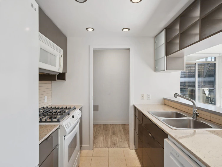 1205-928 Beatty Street, Vancouver, BC, V6Z 3G6 - 8