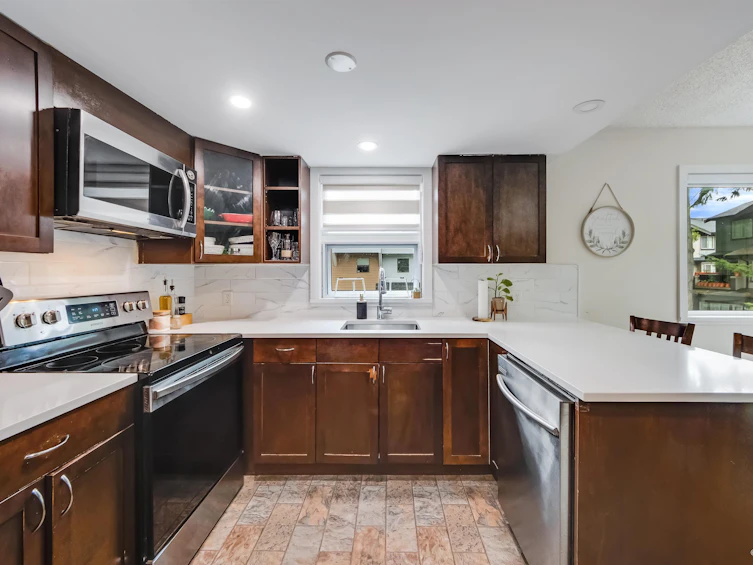 205-7162 133a Street, Surrey, BC, V3W 7Z9 - 10