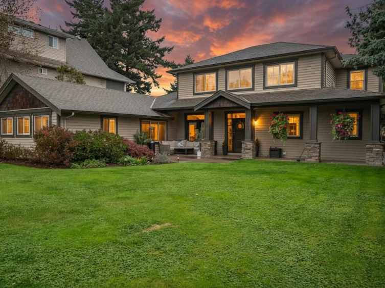 5660 Riverside Street, Abbotsford, BC, V4X 1T4