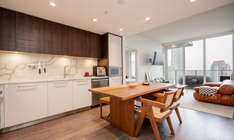 1701-567 Clarke Road