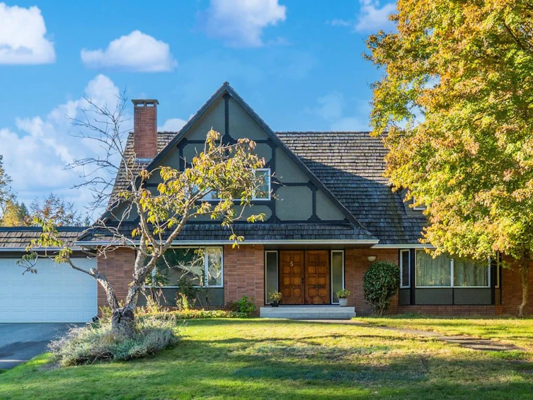 5 Semana Crescent, Vancouver, BC, V6N 2E1