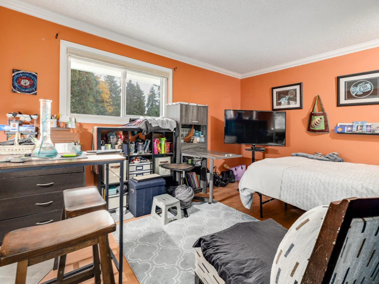 14810 Holly Park Lane, Surrey, BC, V3R 6Y2 - 13