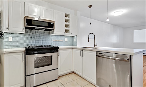 302-2741 E Hastings Street, Vancouver, BC, V5K 1Z8