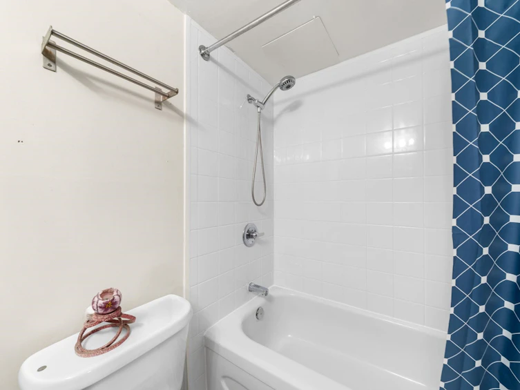 1906-145 St. Georges Avenue, North Vancouver, BC, V7L 3G8 - 14