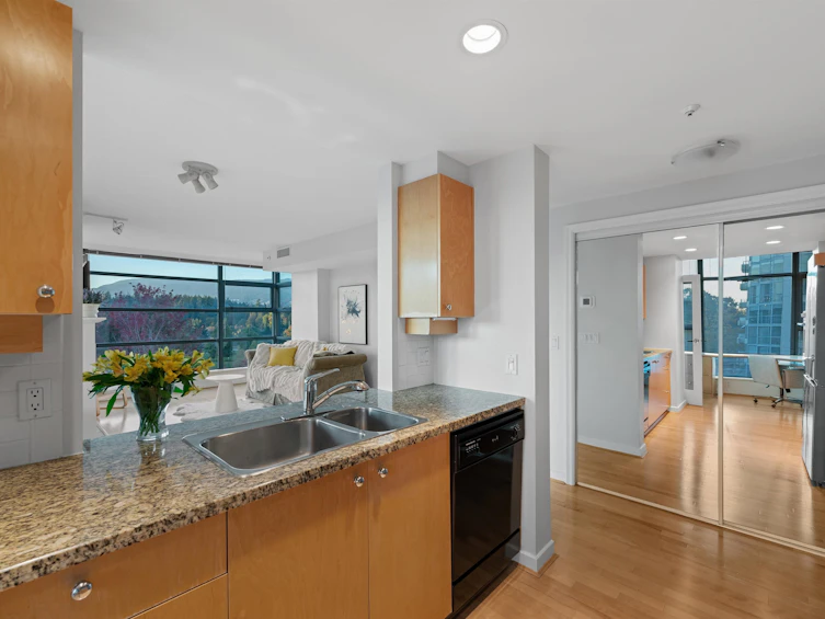 504-1790 Bayshore Drive, Vancouver, BC, V6G 3G5 - 5