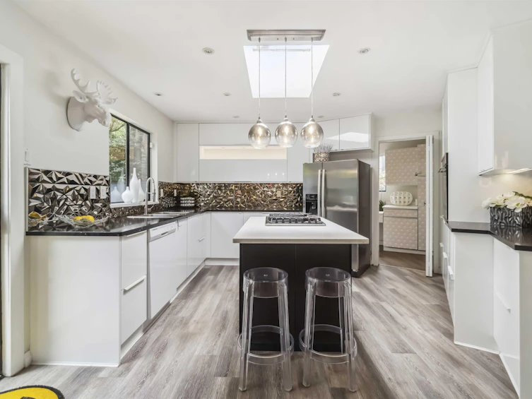 4133 Tytahun Crescent, Vancouver, BC, V6N 3N1 - 10