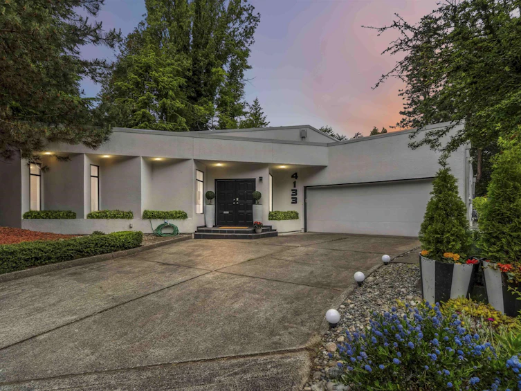 4133 Tytahun Crescent, Vancouver, BC, V6N 3N1 - 2