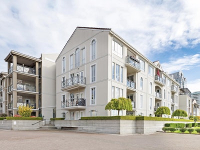105-2 Renaissance Square - 2