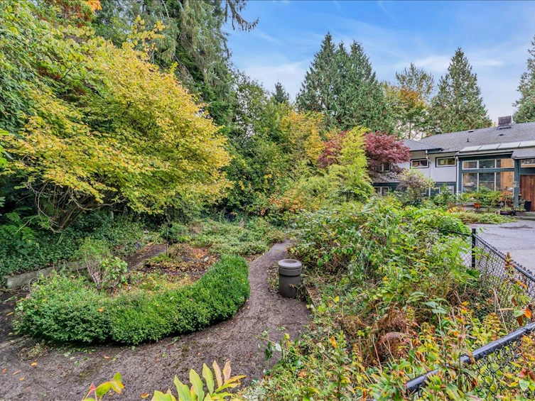 360 Keith Road, West Vancouver, BC, V7T 1L7 - 9