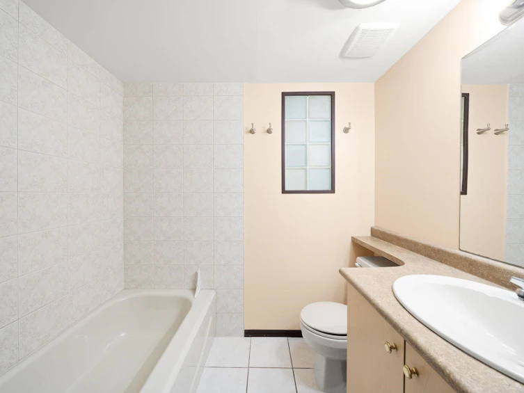 12851 104 Avenue, Surrey, BC, V3T 1T3 - 10