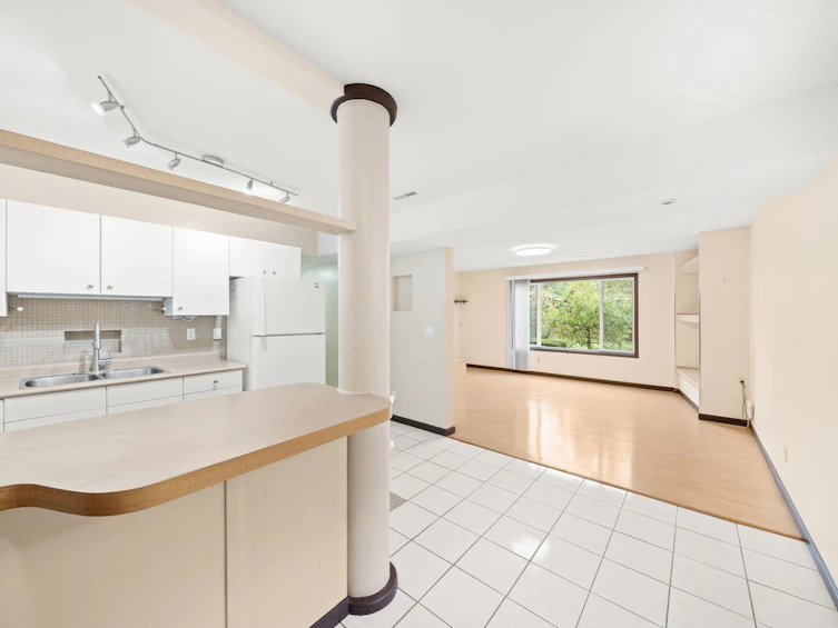 12851 104 Avenue, Surrey, BC, V3T 1T3 - 4