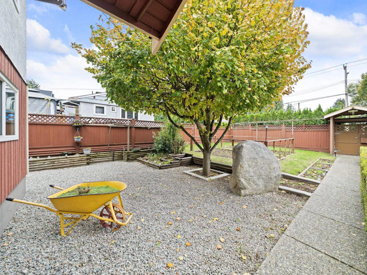 12851 104 Avenue, Surrey, BC, V3T 1T3 - 36