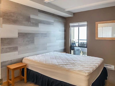 104A-21000 Enzian Way - 4