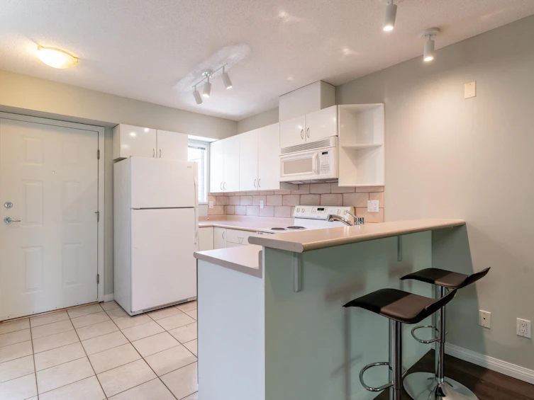 404-528 Rochester Avenue, Coquitlam, BC, V3K 7A5 - 5