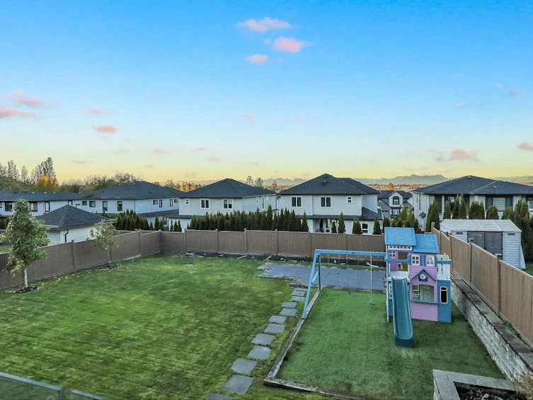 16685 31 Avenue, Surrey, BC, V3Z 0P9 - 38