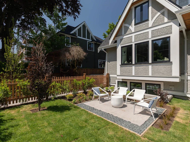 1141 W 33rd Avenue, Vancouver, BC, V6M 1A3 - 33