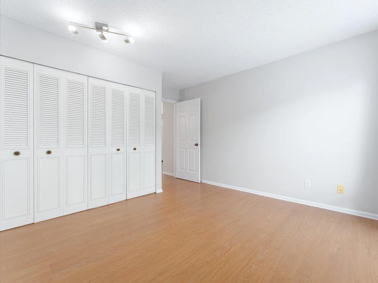 202-1550 Chesterfield Avenue, North Vancouver, BC, V7M 2N6 - 13