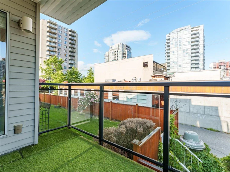 202-1550 Chesterfield Avenue, North Vancouver, BC, V7M 2N6 - 20
