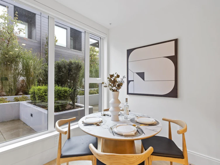 563 W 26th Avenue, Vancouver, BC, V5Z 2E4 - 3