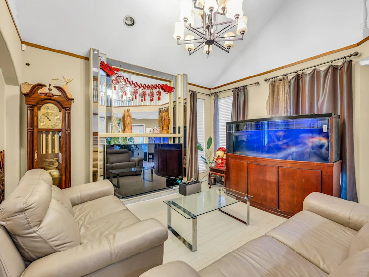 10070 171a Street, Surrey, BC, V4N 3L3 - 10