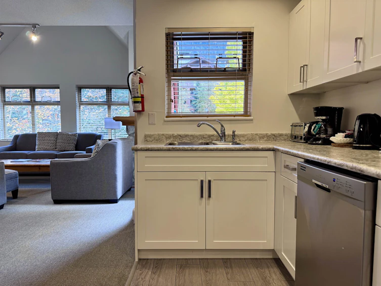 231 W7-2050 Lake Placid Road, Whistler, BC, V8E 0A8 - 6