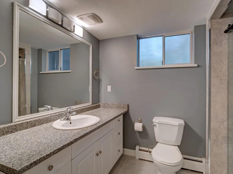 7462 Redrooffs Road, Halfmoon Bay, BC, V7Z 1C3 - 17