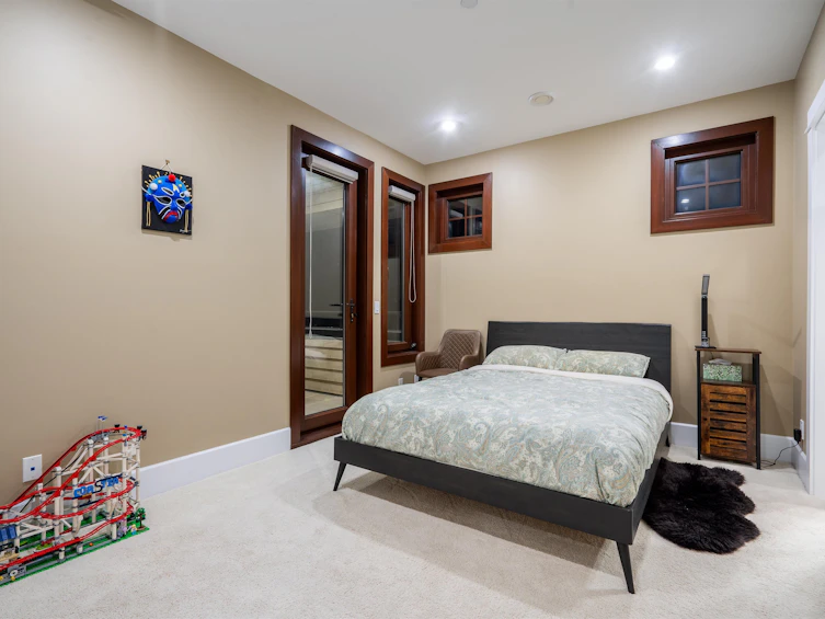 2336 Kadlec Court, West Vancouver, BC, V7S 3K3 - 32