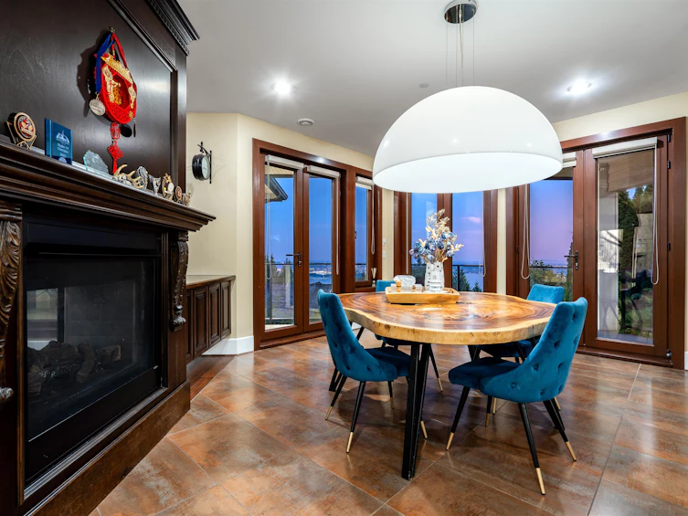 2336 Kadlec Court, West Vancouver, BC, V7S 3K3 - 13
