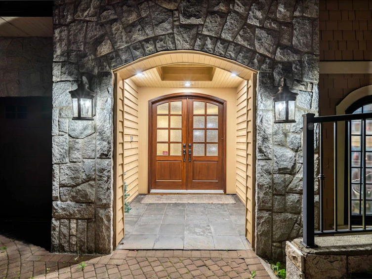 2336 Kadlec Court, West Vancouver, BC, V7S 3K3 - 4