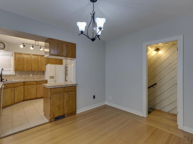 33700 3rd Avenue, Mission, BC, V2V 1R2 - 10