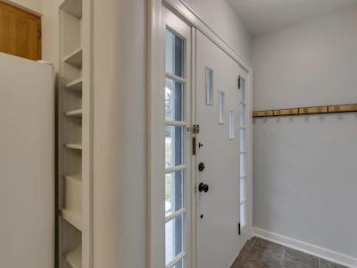33700 3rd Avenue - 5
